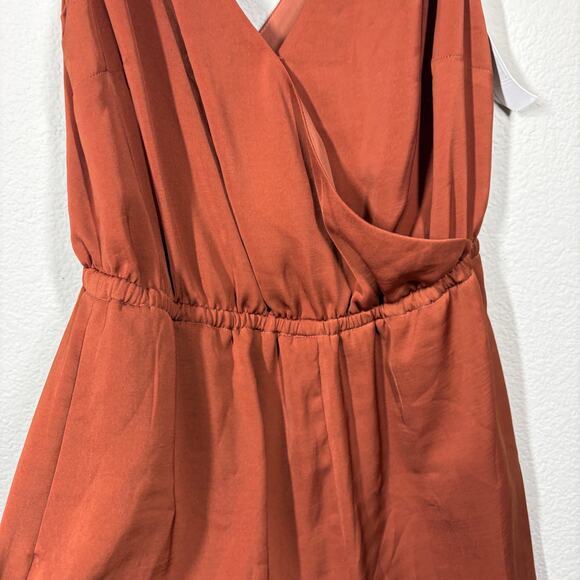 Cupcakes and Cashmere Small Irenna Surplice Romper Burnt Orange Tie Shoulder - Picture 4 of 9
